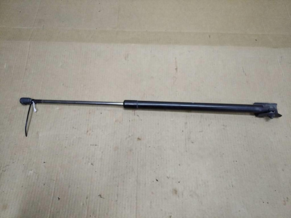 Амортизатор крышки багажника MERCEDES-BENZ Vito W639 рестайлинг (2010 - 2014) фото 1 — Разборка Мерседес