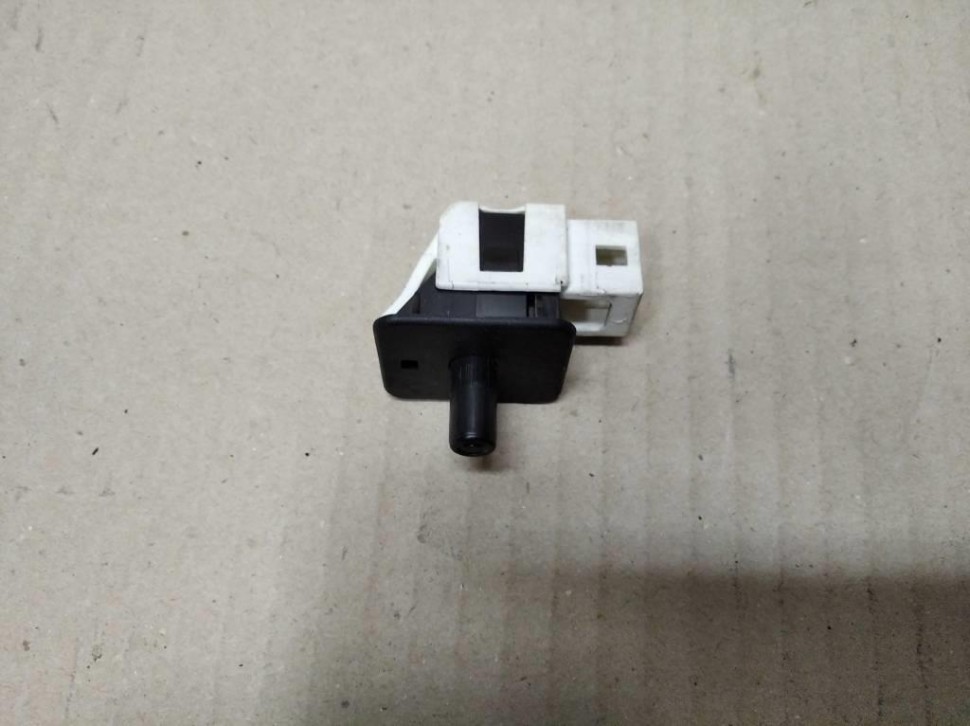 Концевик двери MERCEDES-BENZ E-класс W211/S211 (2002 - 2006) фото 1 — Разборка Мерседес