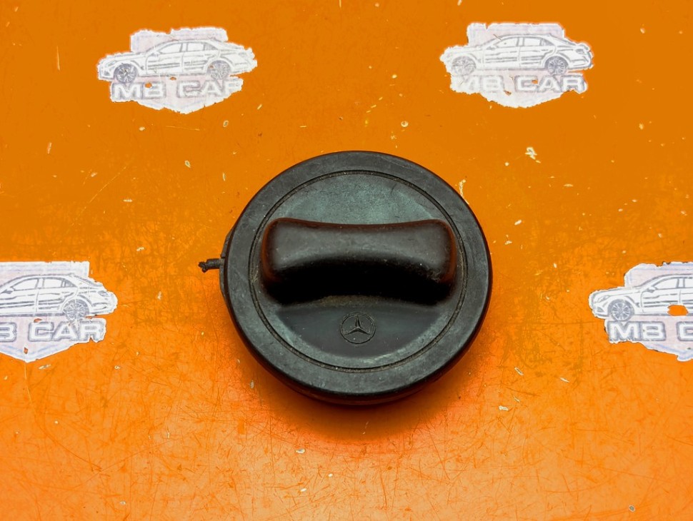Крышка топливного бака MERCEDES-BENZ E-класс W210/S210 (1995 - 1999) фото 1 — Разборка Мерседес