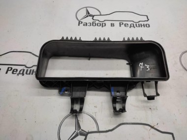 Воздухозаборник MERCEDES-BENZ E-класс W211/S211 (2002 - 2006) — Разборка Мерседес