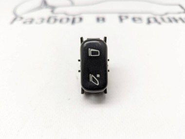 Кнопка регулировки зеркал MERCEDES-BENZ E-класс W210/S210 (1995 - 1999) — Разборка Мерседес