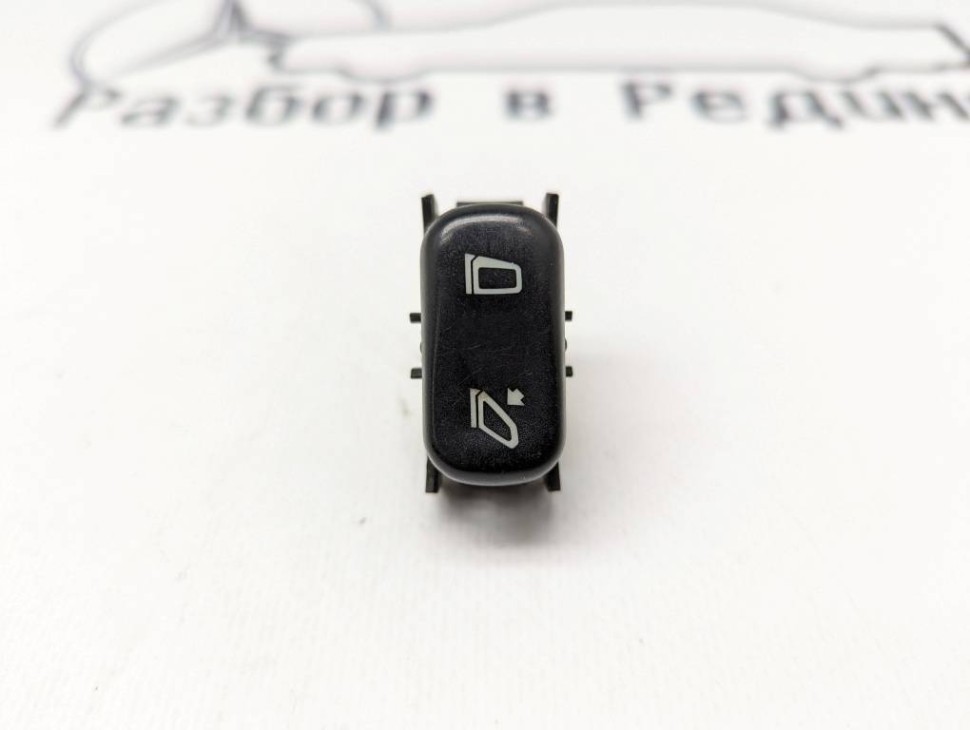 Кнопка регулировки зеркал MERCEDES-BENZ E-класс W210/S210 (1995 - 1999) фото 1 — Разборка Мерседес
