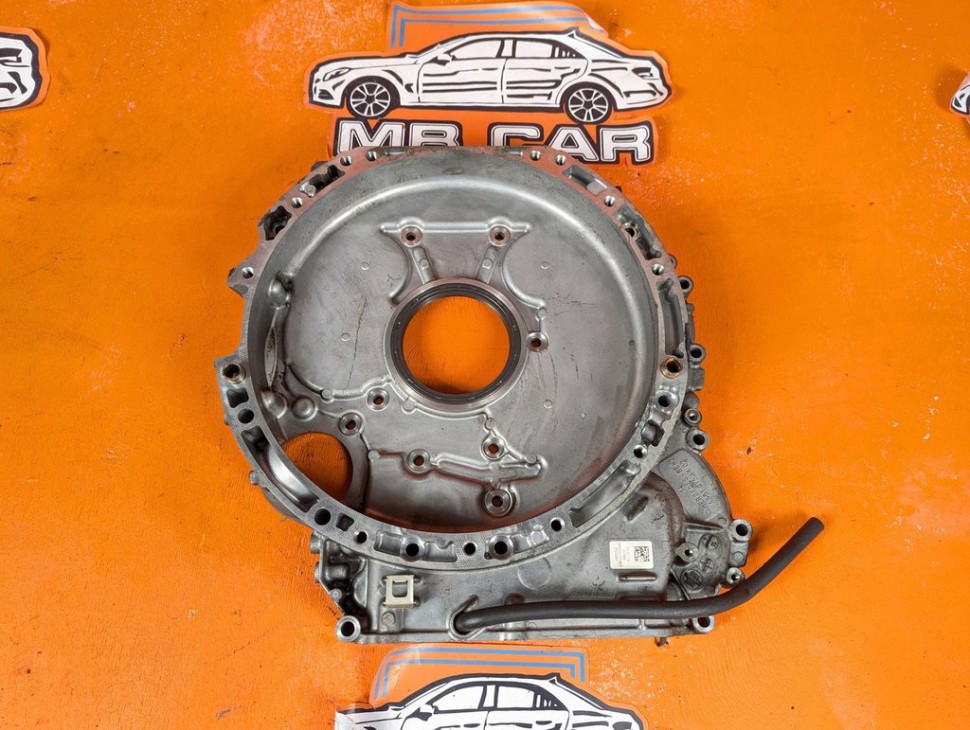 Крышка картера ГРМ MERCEDES-BENZ C-класс W204/S204/С204 рестайлинг (2011 - 2015) фото 1 &mdash; Разборка Мерседес