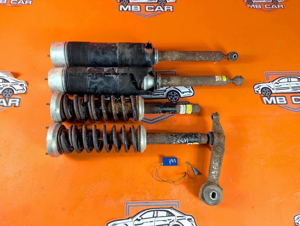 Комплект подвески MERCEDES-BENZ S-класс W220 (1998 - 2005) фото 1 &mdash; Разборка Мерседес