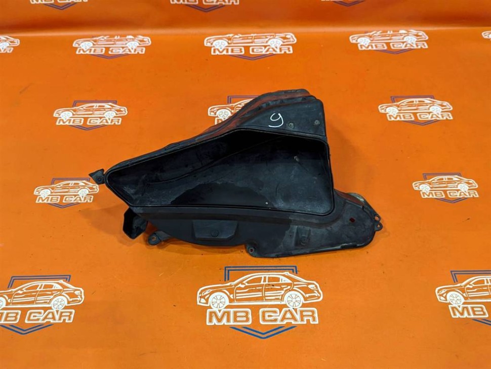 Воздухозаборник MERCEDES-BENZ S-класс W220 рестайлинг (2002 - 2005) фото 1 — Разборка Мерседес