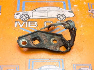 Замок капота MERCEDES-BENZ E-класс W124/S124/C124/A124 (1984 - 1997) E 300 CDI 3.0 AT (136 л.с.) &mdash; Разборка Мерседес
