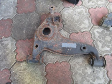 Рычаг передний нижний правый MERCEDES-BENZ S-класс W140 (1991 - 1998) — Разборка Мерседес