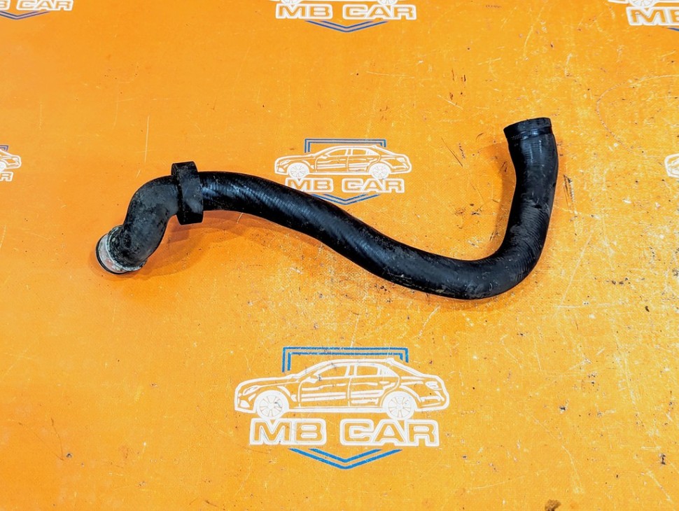 Патрубок радиатора MERCEDES-BENZ C-класс W203/S203/CL203 (2000 - 2004) фото 1 — Разборка Мерседес
