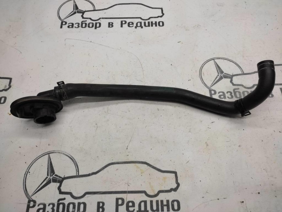 Патрубок ОЖ MERCEDES-BENZ C-class w204 фото 1 — Разборка Мерседес