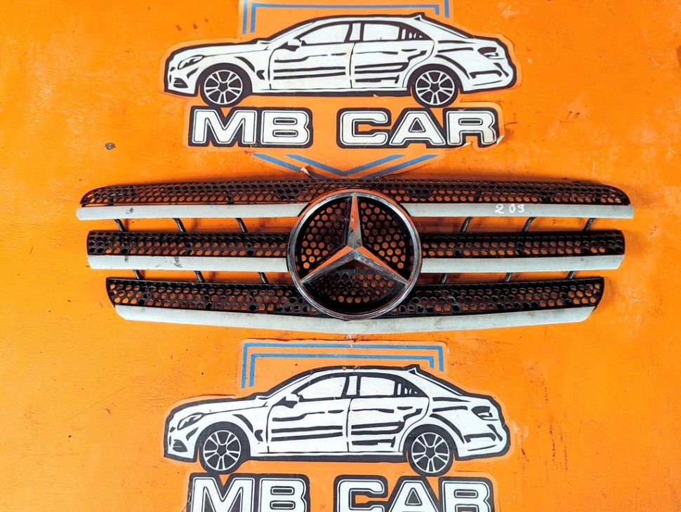 Решетка радиатора MERCEDES-BENZ M-класс W163 (1997 - 2001) фото 1 &mdash; Разборка Мерседес