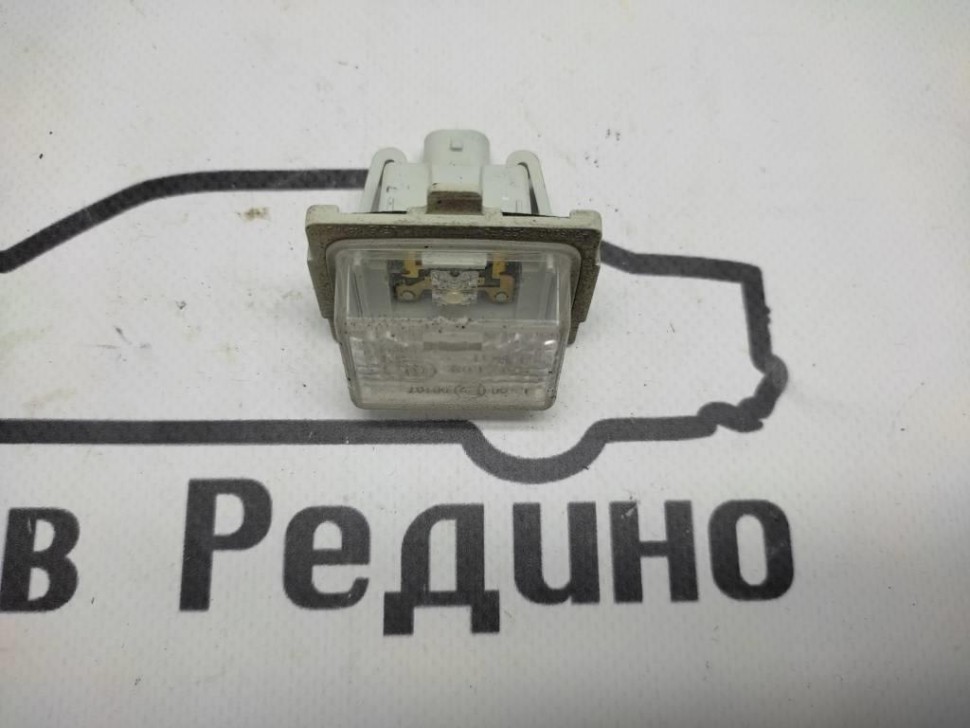 Плафон подсветки номера MERCEDES-BENZ C-класс W204/S204/С204 рестайлинг (2011 - 2015) фото 1 — Разборка Мерседес