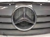 Решетка радиатора MERCEDES-BENZ VANEO W414 (2001 - 2005) фото 3 — Разборка Мерседес