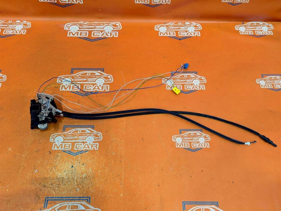 Замок двери задней правой MERCEDES-BENZ VANEO W414 (2001 - 2005) фото 1 — Разборка Мерседес