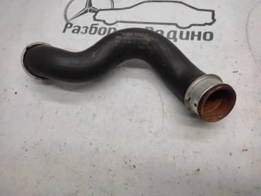 Патрубок радиатора MERCEDES-BENZ E-класс W212/S212/C207/A207 (2009 - 2013) — Разборка Мерседес