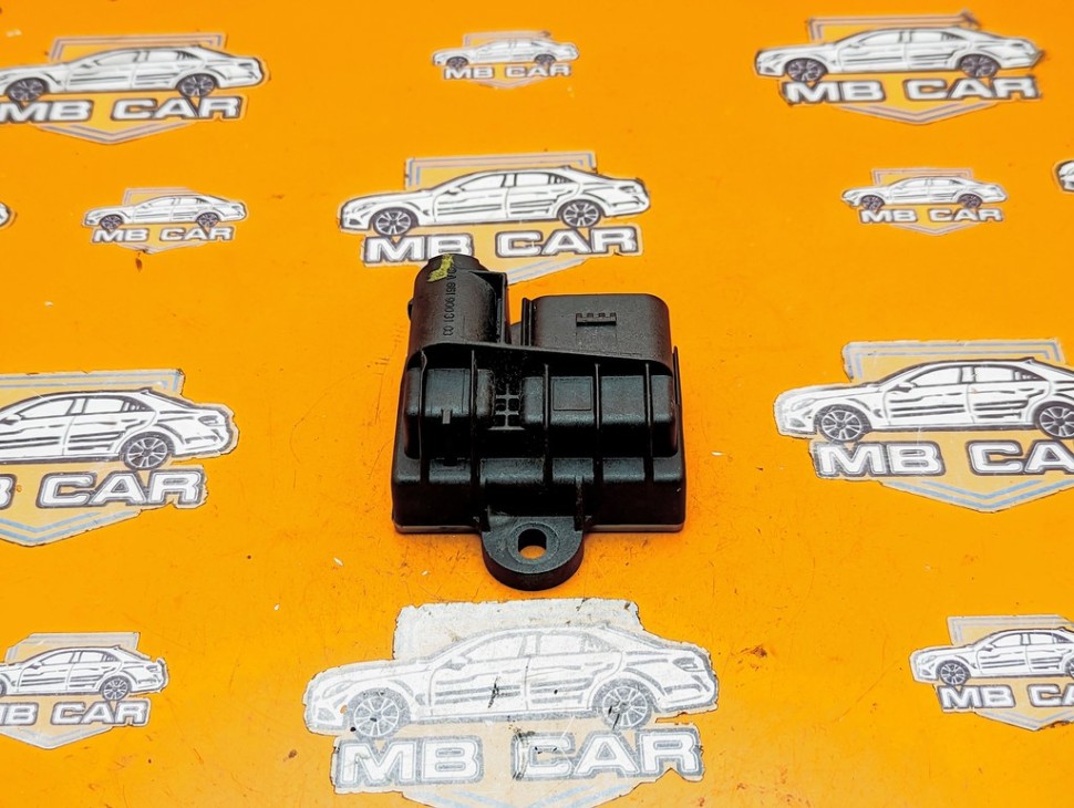 Реле свечей накала MERCEDES-BENZ C-класс W205/S205/C205/A205 (2014 - 2018) фото 1 — Разборка Мерседес