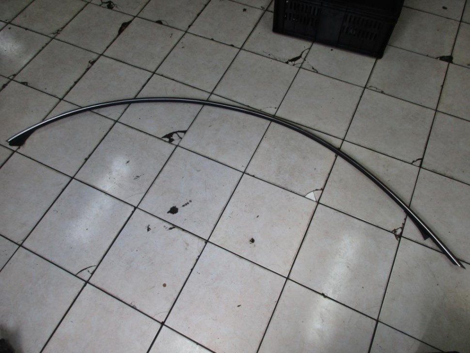 Молдинг крыши MERCEDES-BENZ CLS-класс C218/X218 (2010 - 2014) фото 1 — Разборка Мерседес