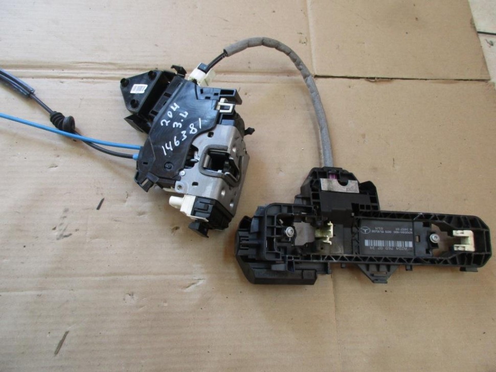 Замок двери задней левой MERCEDES-BENZ C-класс W204/S204 (2006 - 2011) фото 1 — Разборка Мерседес