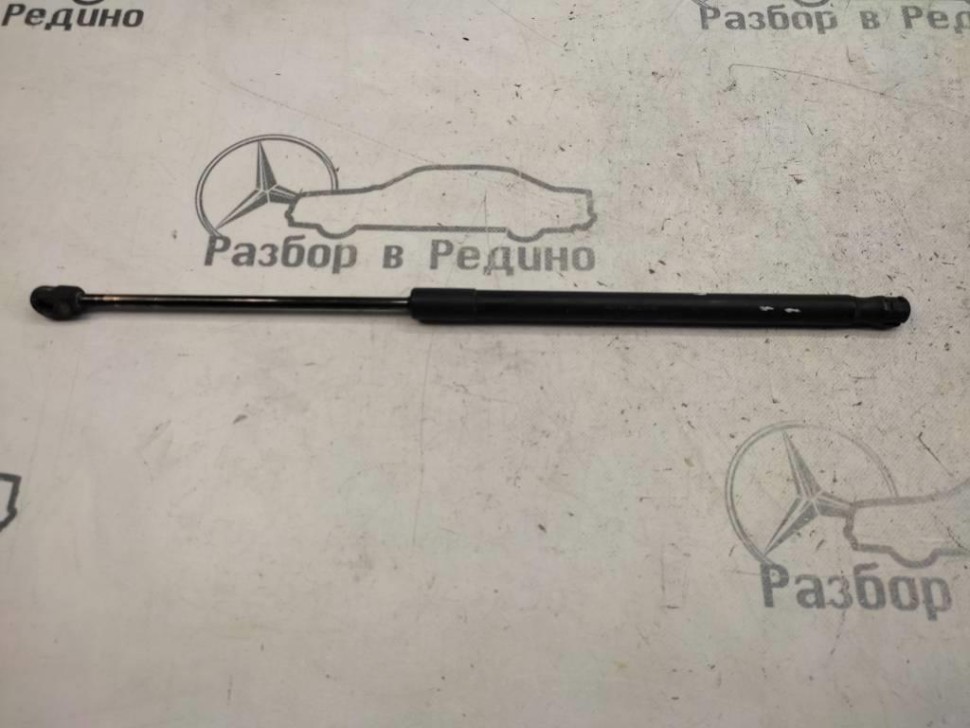 Амортизатор крышки багажника MERCEDES-BENZ A-класс W169 (2004 - 2008) фото 1 — Разборка Мерседес