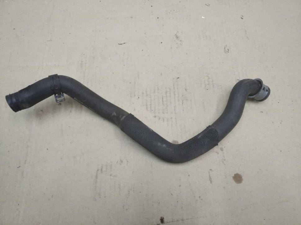 Патрубок ОЖ MERCEDES-BENZ C-класс W204/S204/С204 рестайлинг (2011 - 2015) фото 1 — Разборка Мерседес