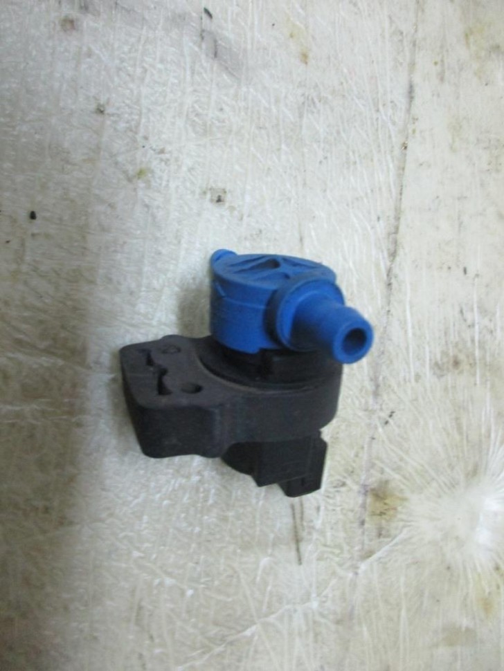 Клапан регенерации MERCEDES-BENZ CLK-класс C209/W209 (2002 - 2005) фото 1 — Разборка Мерседес