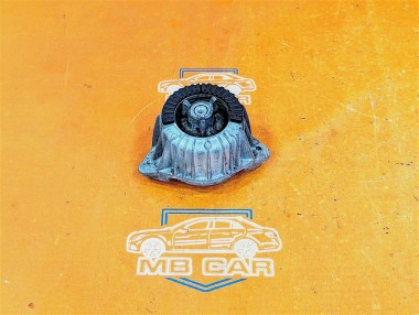 Опора двигателя MERCEDES-BENZ C-класс W204/S204 (2006 - 2011) — Разборка Мерседес
