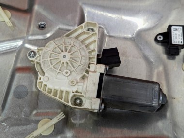 Стеклоподъемник передний правый MERCEDES-BENZ S-класс W221 (2005 - 2009) — Разборка Мерседес