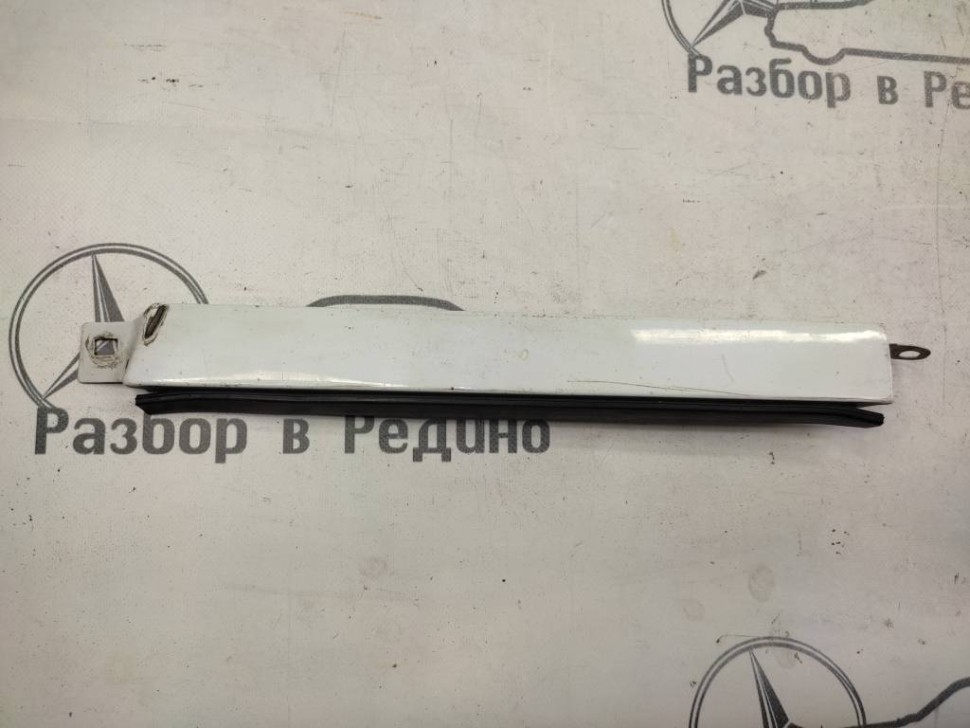 Ресницы фар MERCEDES-BENZ W124 W124/S124/C124/A124 (1984 - 1993) фото 1 — Разборка Мерседес