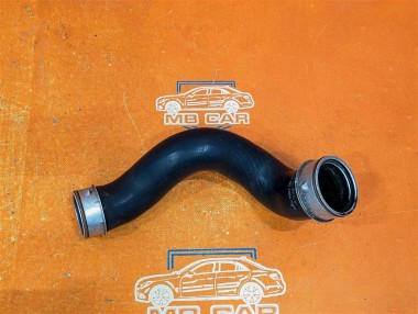 Патрубок интеркулера MERCEDES-BENZ C-класс W204/S204 (2006 - 2011) — Разборка Мерседес