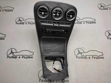 Накладка консоли (борода) MERCEDES-BENZ GLC-класс Coupe C253 (2016 - 2019) — Разборка Мерседес