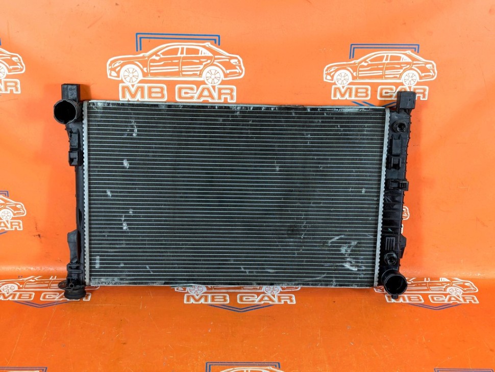 Радиатор MERCEDES-BENZ SLK-класс R171 (2004 - 2008) фото 1 &mdash; Разборка Мерседес