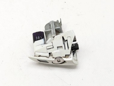 Личинки дверей MERCEDES-BENZ CLS-класс C218/X218 (2010 - 2014) — Разборка Мерседес