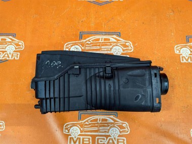 Корпус воздушного фильтра MERCEDES-BENZ C-класс W203/S203/CL203 (2000 - 2004) — Разборка Мерседес