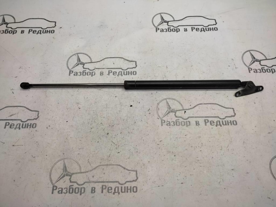 Амортизатор крышки багажника MERCEDES-BENZ Vito W638 (1996 - 2003) фото 1 — Разборка Мерседес