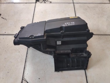 Корпус воздушного фильтра MERCEDES-BENZ C-класс W204/S204 (2006 - 2011) — Разборка Мерседес