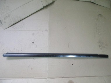 Молдинг стекла двери MERCEDES-BENZ E-класс W211/S211 (2002 - 2006) — Разборка Мерседес