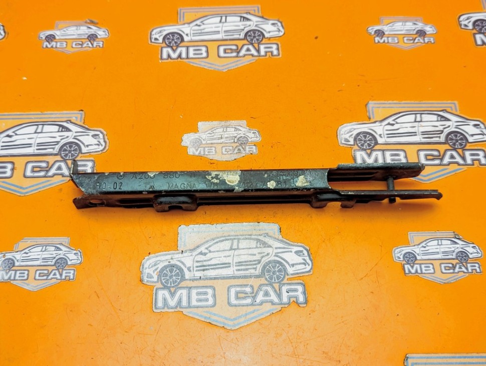 Кронштейн крепления бампера MERCEDES-BENZ C-класс W203/S203/CL203 рестайлинг (2004 - 2008) фото 1 — Разборка Мерседес