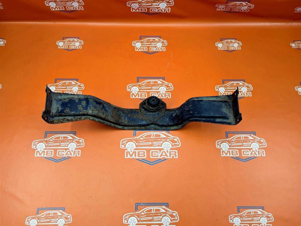 Кронштейн двигателя MERCEDES-BENZ T1 I (1977 - 1995) фото 1 — Разборка Мерседес