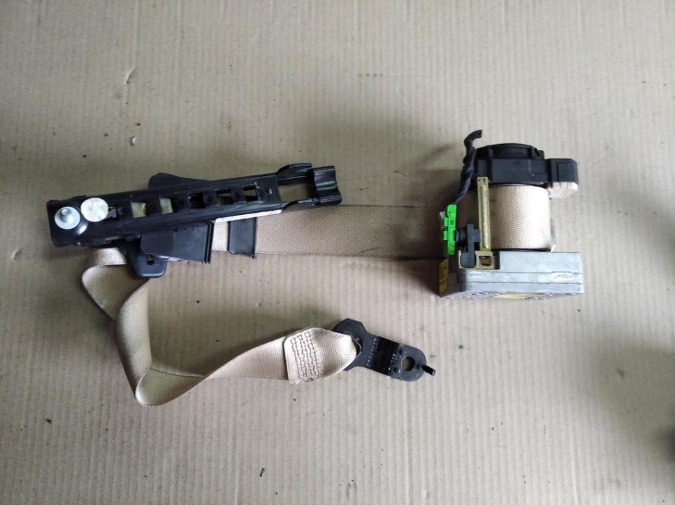 Ремень безопасности передний правый MERCEDES-BENZ C-класс W203/S203/CL203 (2000 - 2004) фото 1 — Разборка Мерседес