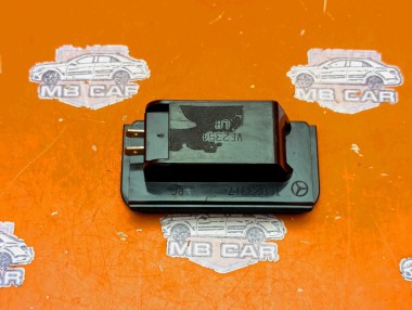 Плафон салона MERCEDES-BENZ M-класс W163 рестайлинг (2001 - 2005) — Разборка Мерседес