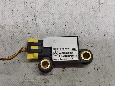 Датчик удара MERCEDES-BENZ M-класс W163 рестайлинг (2001 - 2005) — Разборка Мерседес