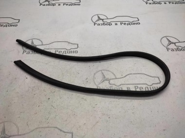 Уплотнитель MERCEDES-BENZ CLK-класс C208/A208 рестайлинг (1999 - 2003) — Разборка Мерседес