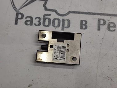 Антенна MERCEDES-BENZ S-класс W221 (2005 - 2009) — Разборка Мерседес