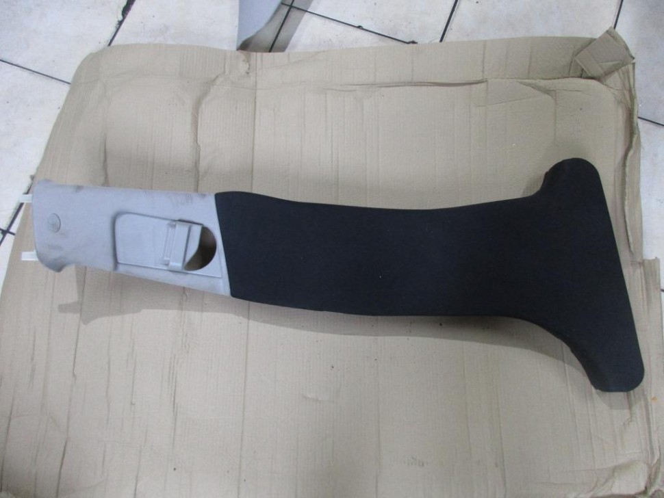 Накладка средней стойки MERCEDES-BENZ CLS-класс C219 рестайлинг (2008 - 2010) фото 1 — Разборка Мерседес