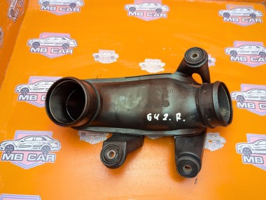 Патрубок интеркулера MERCEDES-BENZ S-класс W221 рестайлинг (2009 - 2013) &mdash; Разборка Мерседес