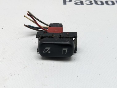 Кнопка регулировки зеркал MERCEDES-BENZ M-класс W163 (1997 - 2001) — Разборка Мерседес