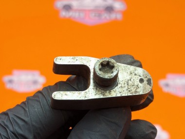 Кронштейн крепления форсунок MERCEDES-BENZ Sprinter W901-905 (1995 - 2006) &mdash; Разборка Мерседес