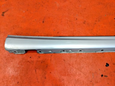 Порог пластиковый правый MERCEDES-BENZ C-класс W203/S203/CL203 (2000 - 2004) — Разборка Мерседес