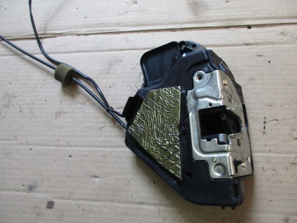 Замок двери задней левой MERCEDES-BENZ E-класс W211/S211 (2002 - 2006) фото 1 — Разборка Мерседес