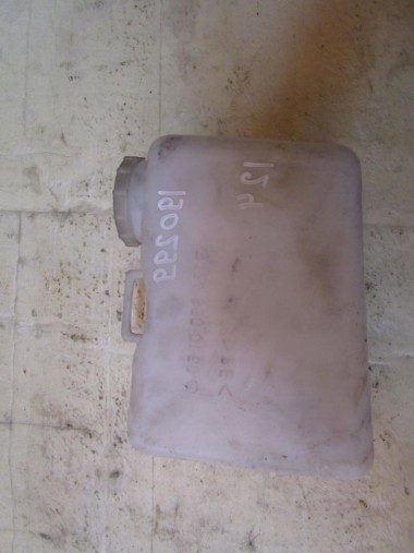 Бачок омывателя MERCEDES-BENZ E-класс W124/S124/C124/A124 (1984 - 1997) — Разборка Мерседес