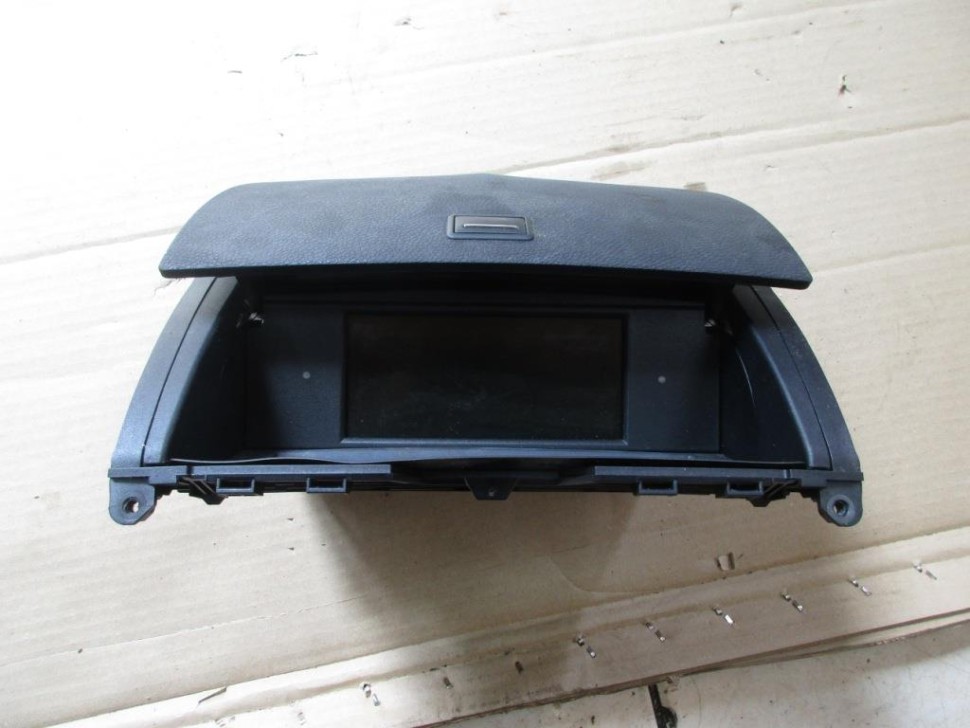Монитор MERCEDES-BENZ C-класс W204/S204 (2006 - 2011) фото 1 — Разборка Мерседес